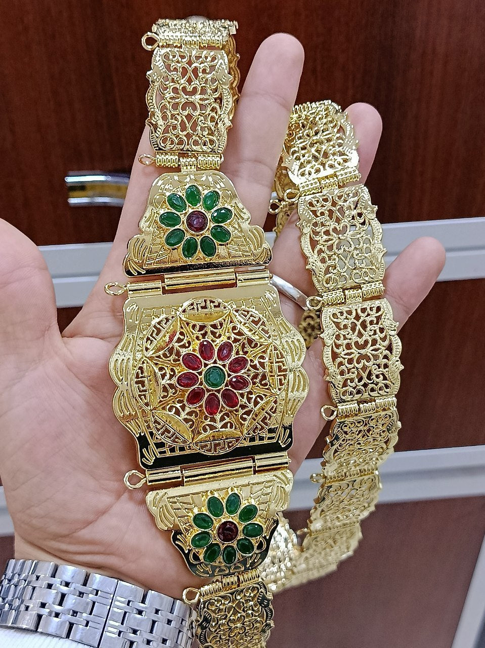 ساعة أنيقة – موديل 323
