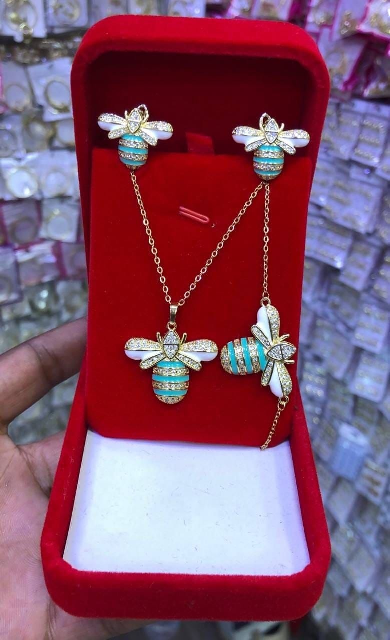 أقراط نسائية أنيقة – رقم 220