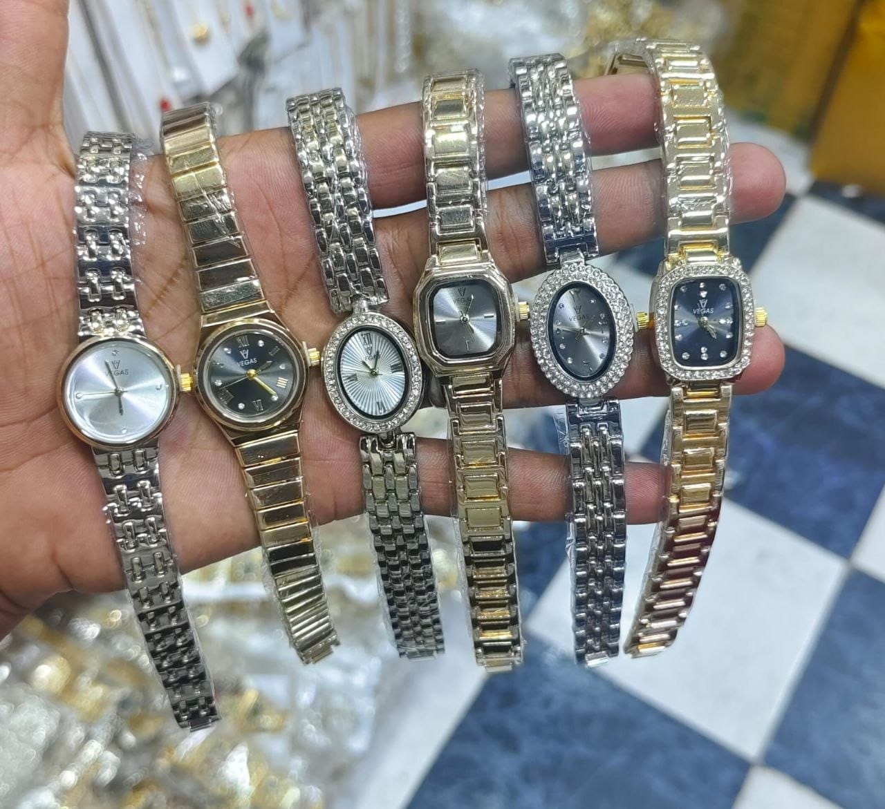 ساعة أنيقة – موديل 205